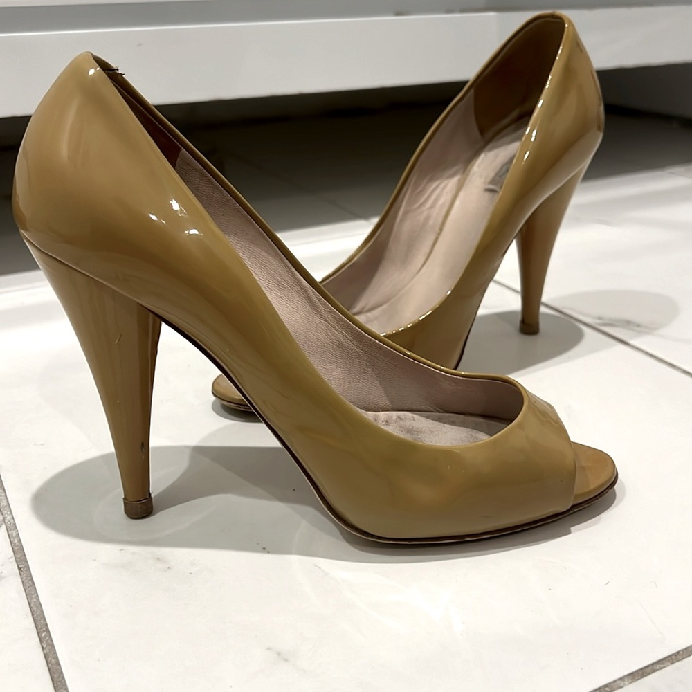 Miu Miu peep toe heels in 36.5